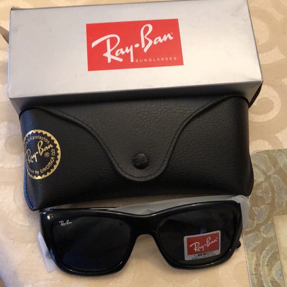 Ray-Ban Other - Ray Ban RB4194 Sunglasses